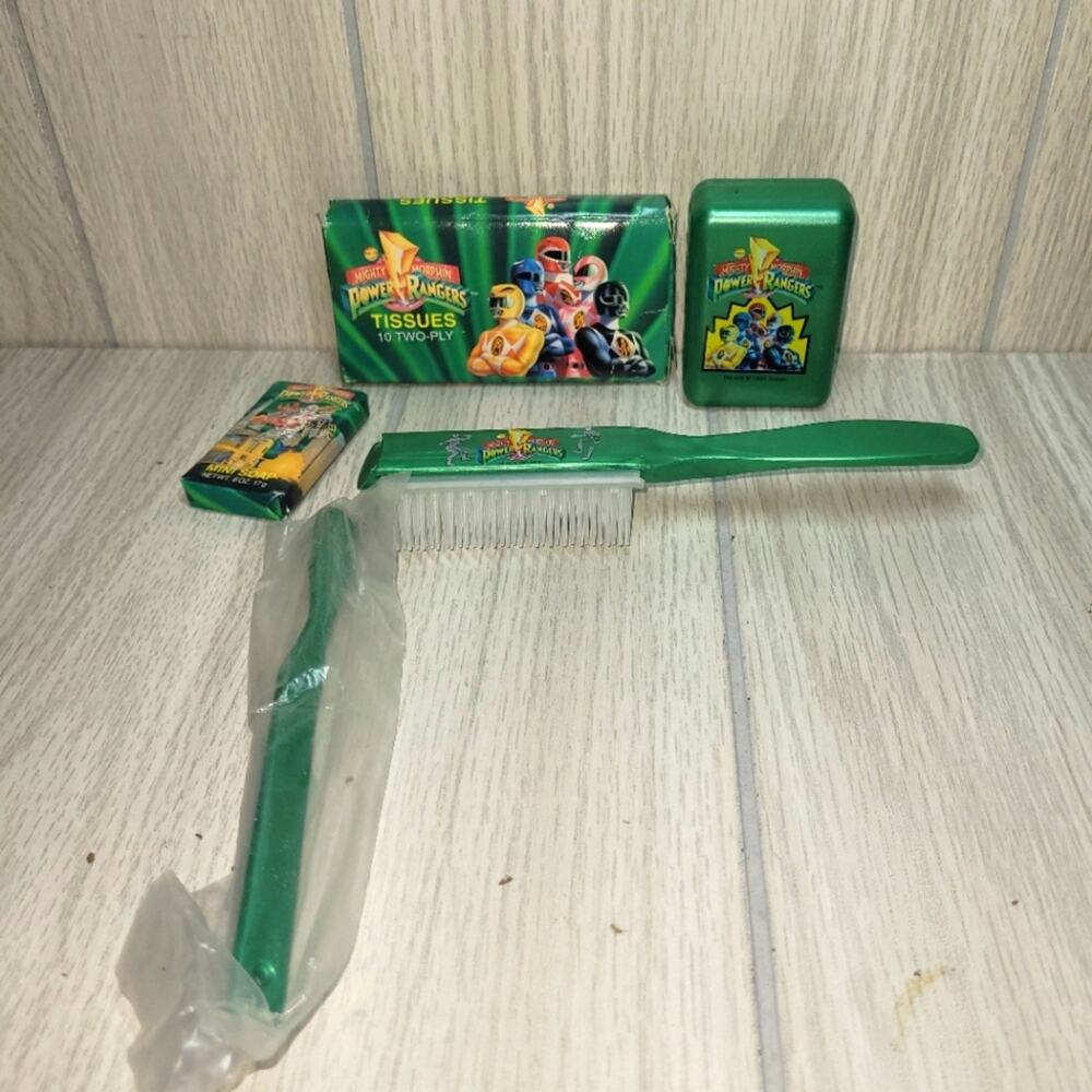 Vtg 94' Mighty Morphin Power Rangers Gift Set Kleenex Soap Brush Toothbrush
